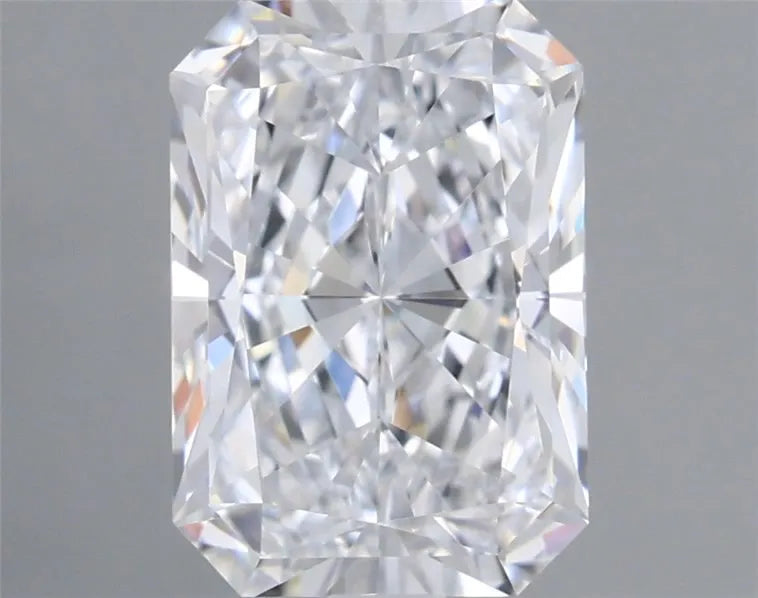 1.03ct Radiant Lab Grown Diamond (Colour D, Clarity VVS1, IGI Certified)