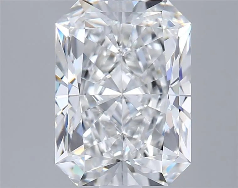 2.02ct Radiant Lab Grown Diamond (Colour E, Clarity VVS1, IGI Certified)