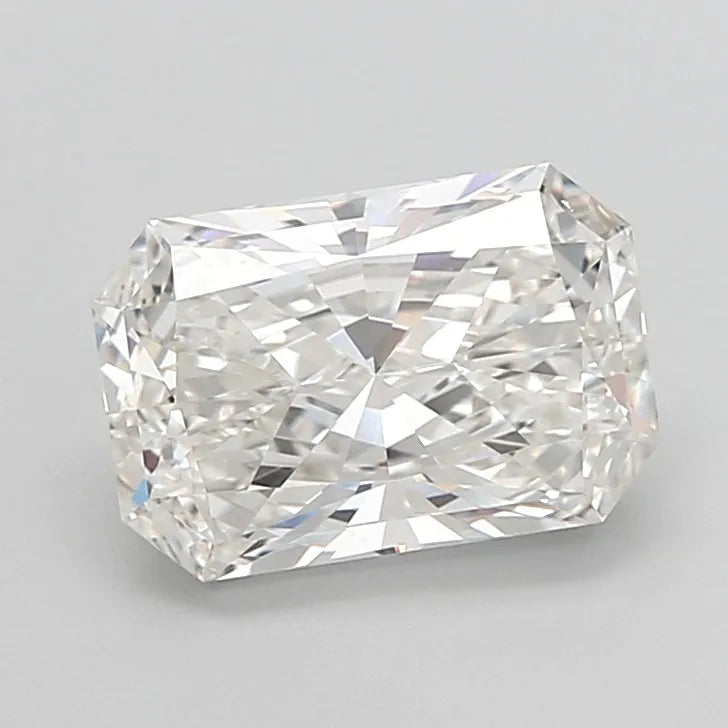 3.02ct Radiant Lab Grown Diamond (Colour G, Clarity VVS2, IGI Certified)