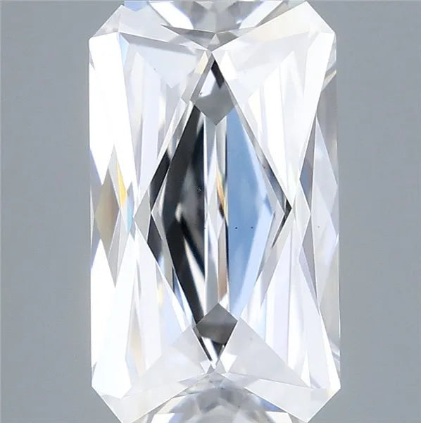 3.59ct Radiant Lab Grown Diamond (Colour E, Clarity VS2, IGI Certified)