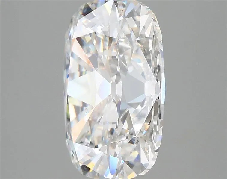 3.64ct Cushion modified Lab Grown Diamond (Colour E, Clarity VVS2, IGI Certified)