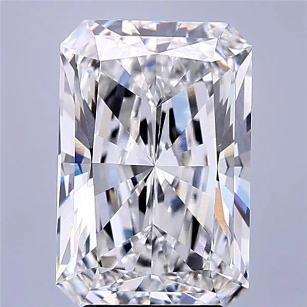 4.11ct Radiant Lab Grown Diamond (Colour D, Clarity VVS1, IGI Certified)