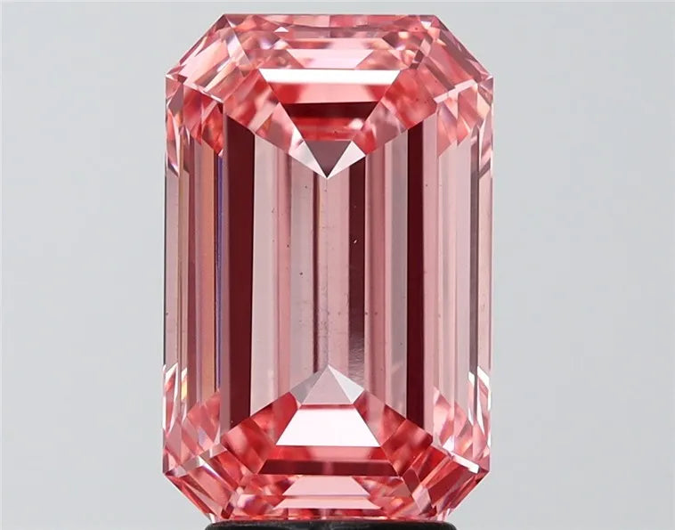 4.50ct Emerald Lab Grown Diamond (Colour Fancy Vivid Pink, Clarity VS1, IGI Certified)