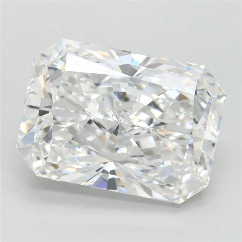 4.51ct Radiant Lab Grown Diamond (Colour D, Clarity VVS1, IGI Certified)