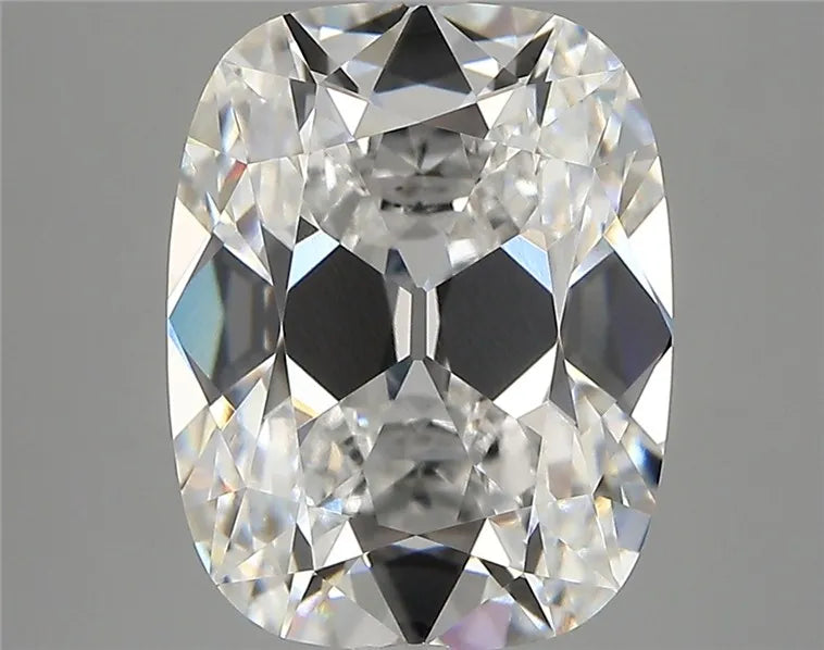 4.83ct Cushion modified Lab Grown Diamond (Colour E, Clarity VVS2, IGI Certified)