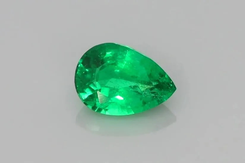 0.63ct Pear Natural Emerald (Colour Green, Clarity Slightly Included, Cut Faceted)