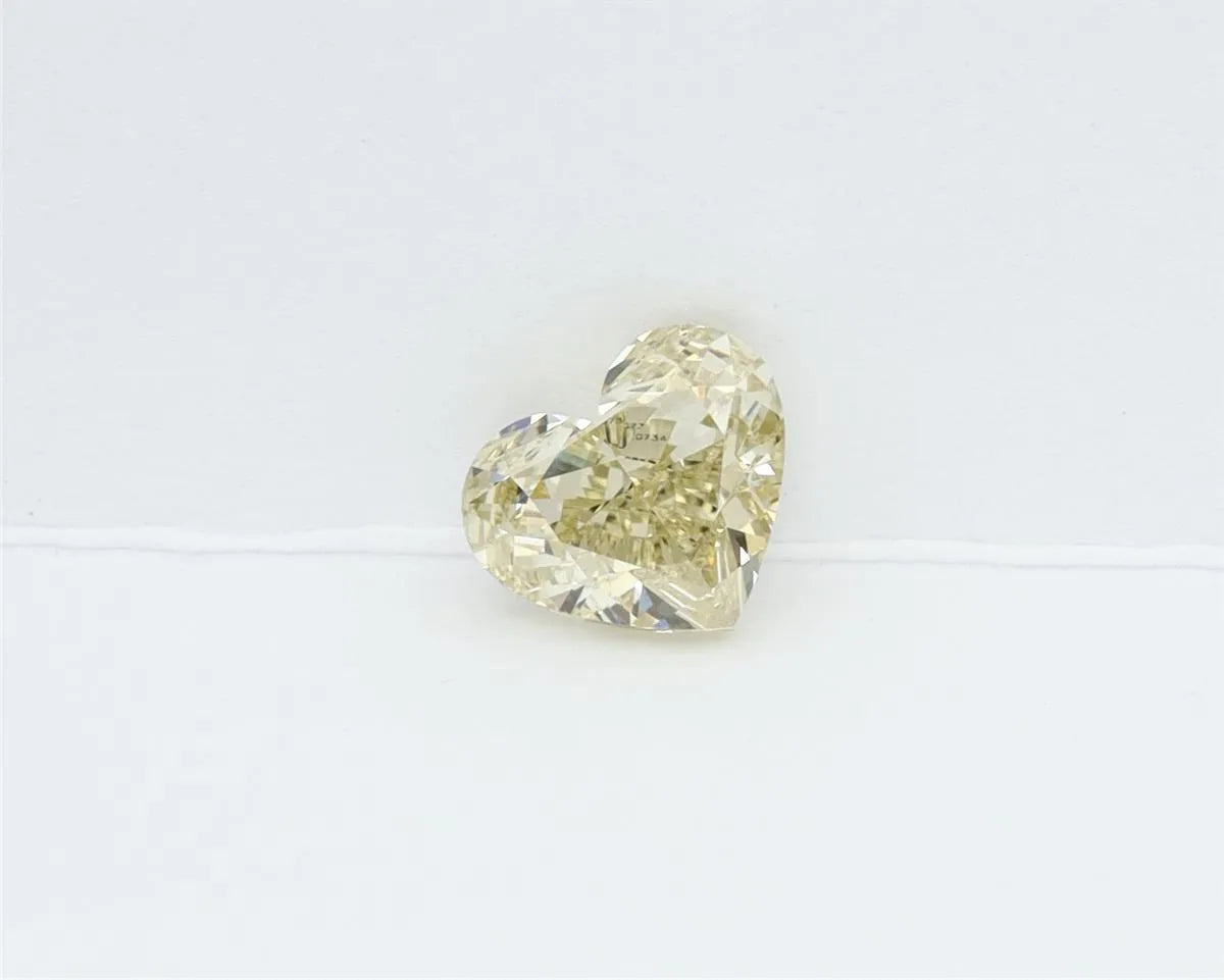 1.02ct Heart Lab Grown Diamond (Colour UV, Clarity VS1, IGI Certified)