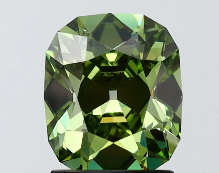 1.56ct Cushion brilliant Lab Grown Diamond (Colour Fancy Vivid Green, Clarity VVS2, IGI Certified)