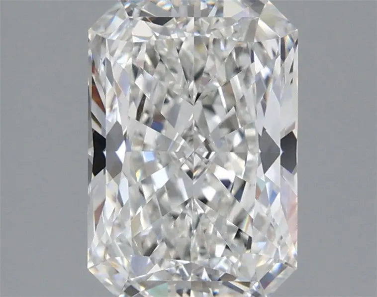 2.50ct Radiant Lab Grown Diamond (Colour F, Clarity VVS2, IGI Certified)