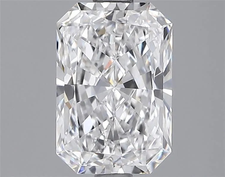 2.08ct Radiant Lab Grown Diamond (Colour E, Clarity VVS1, IGI Certified)