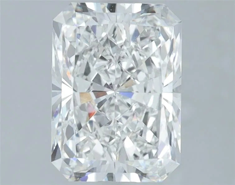 2.27ct Radiant Lab Grown Diamond (Colour F, Clarity VVS2, IGI Certified)