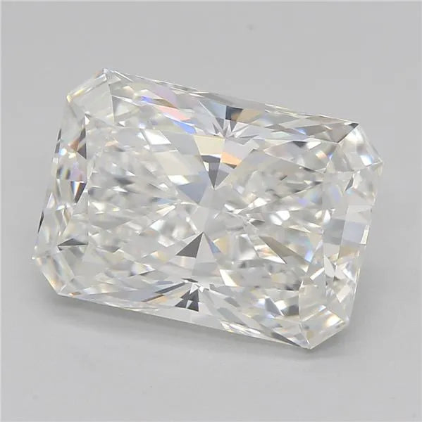 2.53ct Radiant Lab Grown Diamond (Colour E, Clarity VVS2, IGI Certified)