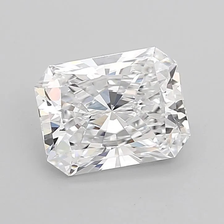 2.61ct Radiant Lab Grown Diamond (Colour D, Clarity VVS1, IGI Certified)