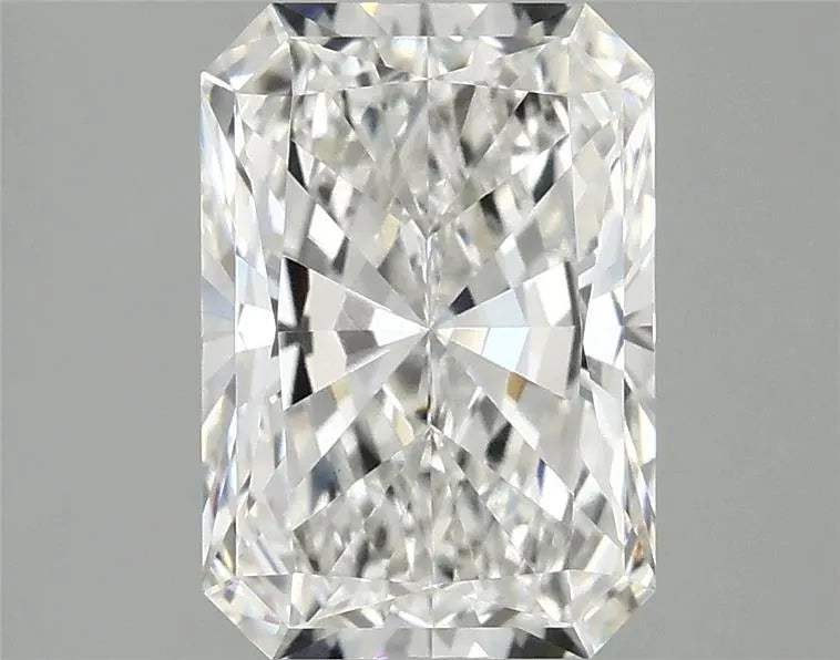 3.02ct Radiant Lab Grown Diamond (Colour F, Clarity VVS2, IGI Certified)