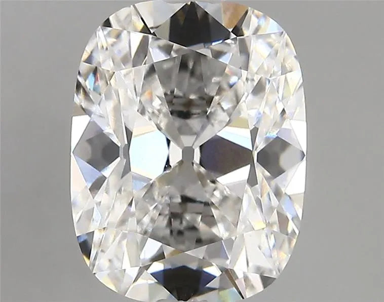 3.34ct Cushion modified Lab Grown Diamond (Colour E, Clarity VVS2, IGI Certified)