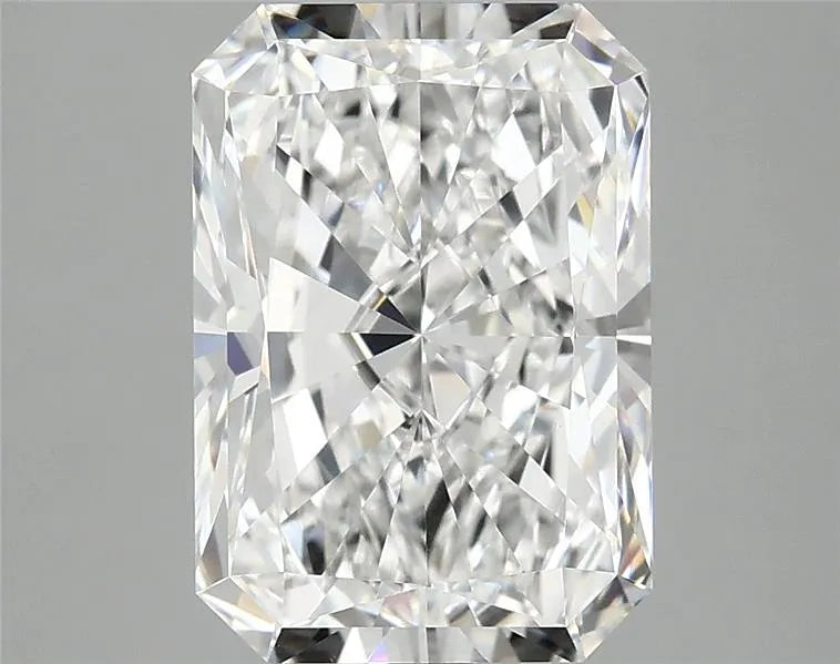 3.75ct Radiant Lab Grown Diamond (Colour D, Clarity VVS2, IGI Certified)