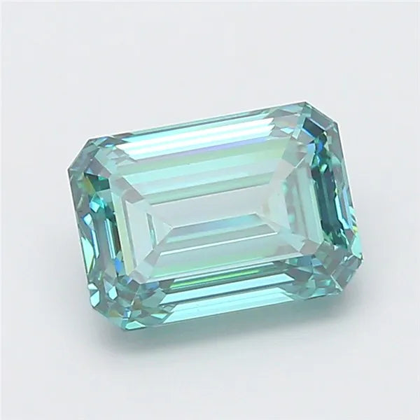 4.00ct Emerald Lab Grown Diamond (Colour Fancy Vivid Green, Clarity VS1, IGI Certified)
