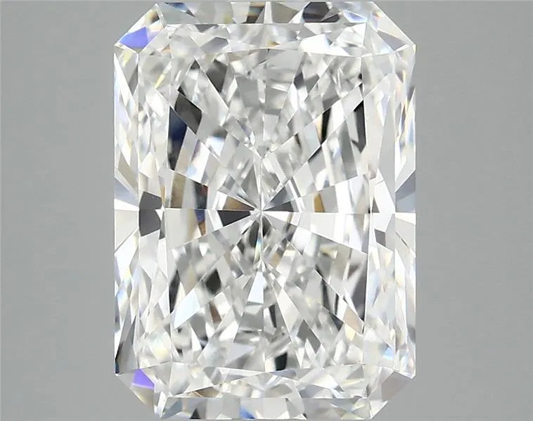 4.00ct Radiant Lab Grown Diamond (Colour D, Clarity VVS2, IGI Certified)