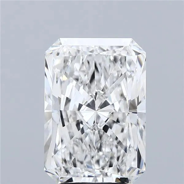 4.03ct Radiant Lab Grown Diamond (Colour D, Clarity VVS1, IGI Certified)