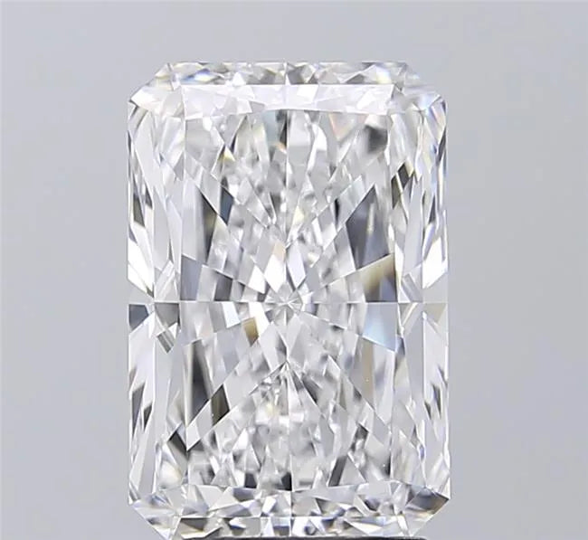 4.03ct Radiant Lab Grown Diamond (Colour D, Clarity VVS1, IGI Certified)