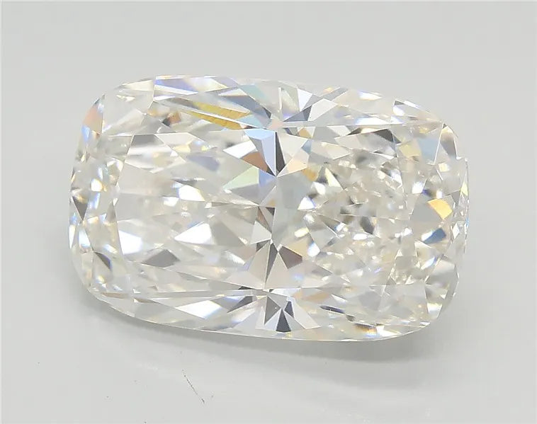4.05ct Cushion modified Lab Grown Diamond (Colour G, Clarity VVS2, IGI Certified)