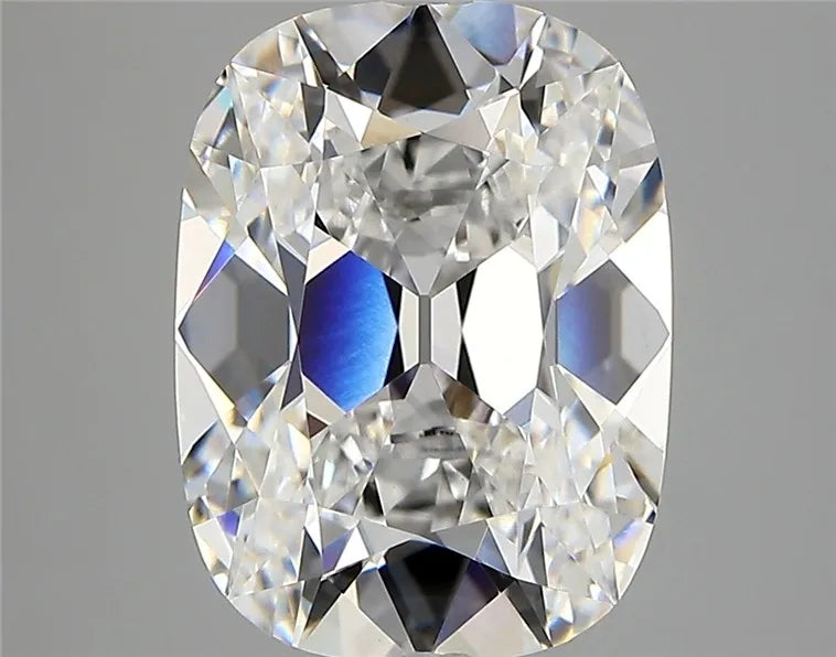 4.46ct Cushion modified Lab Grown Diamond (Colour D, Clarity VVS2, IGI Certified)