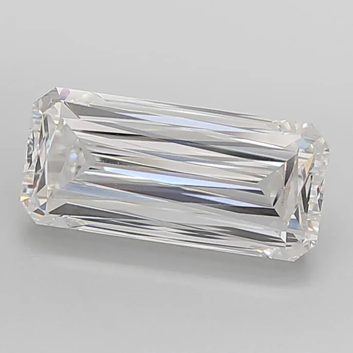 5.55ct Radiant Lab Grown Diamond (Colour E, Clarity VVS2, IGI Certified)