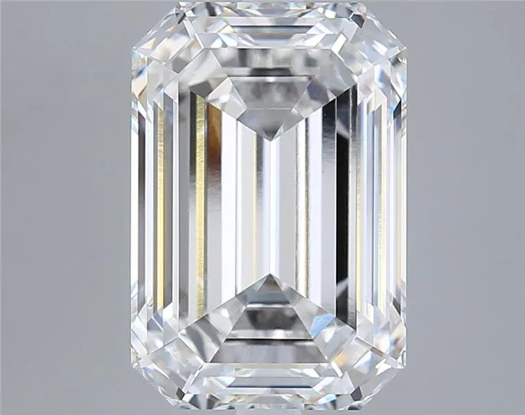 8.04ct Emerald Lab Grown Diamond (Colour F, Clarity VVS2, IGI Certified)